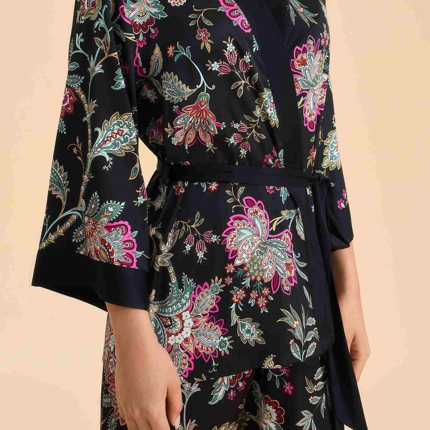 Completo da notte Kimono Dark Bloom di lusso - image 1
