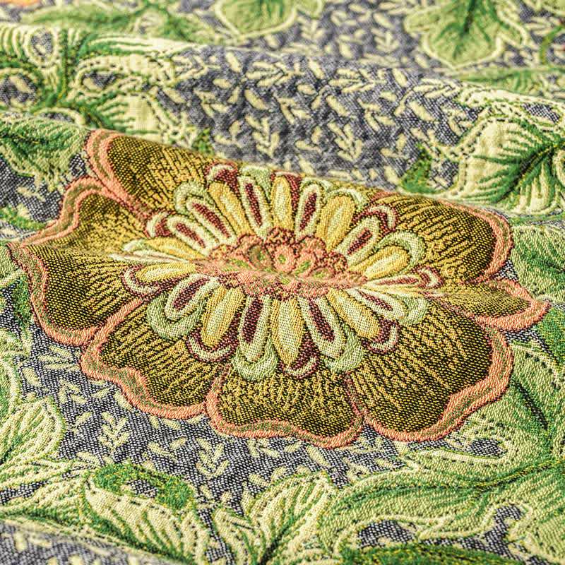 Coperta in garza di cotone con nappe e motivo floreale ispirato al giardino - image 4