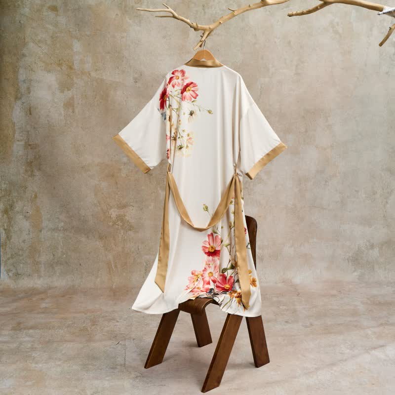 Accappatoio in stile kimono orientale con fiori di lusso - image 3