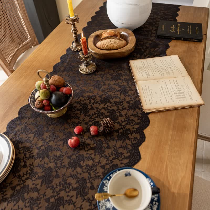 Elegante runner da tavola con nappe in pizzo floreale. - image 8