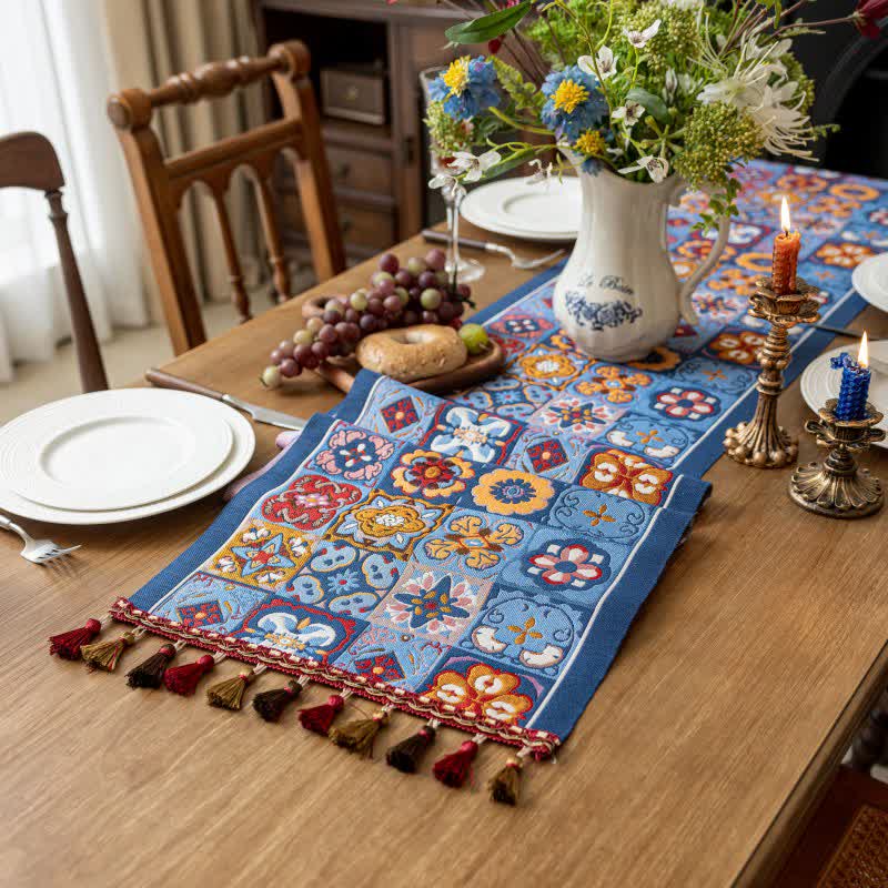 Runner da tavola con nappe jacquard a motivo geometrico - image 4