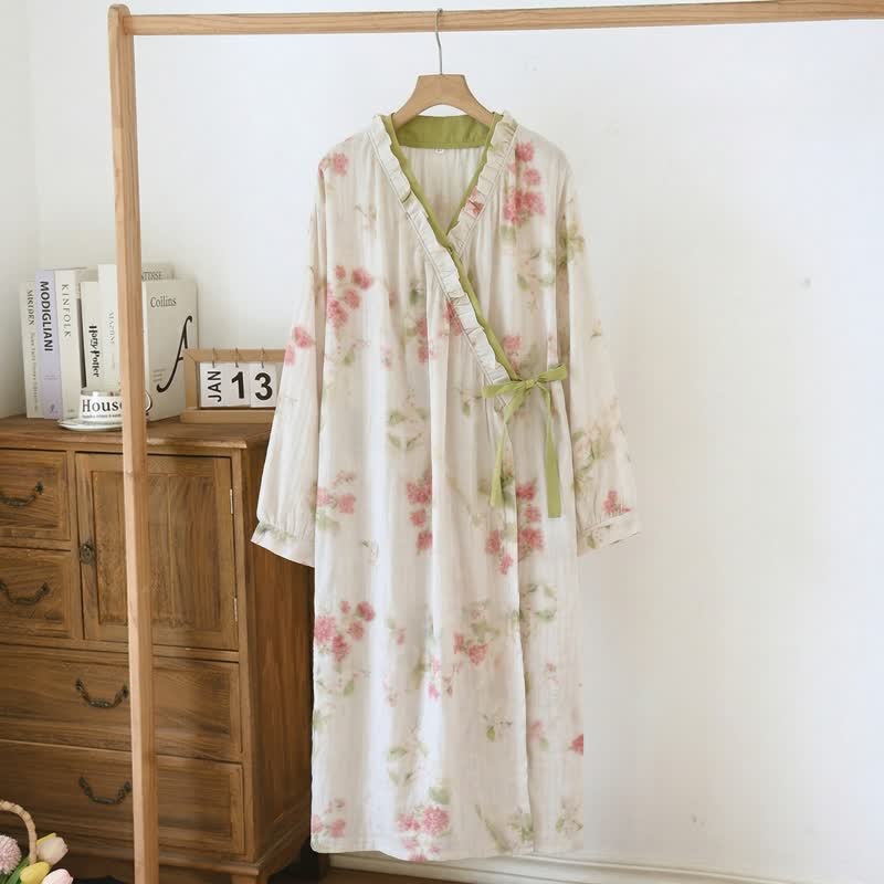 Kimono da notte in garza di cotone con stampa floreale ad acquerello. - image 2