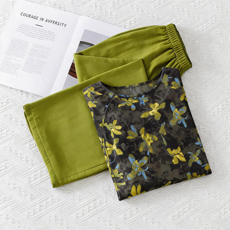 Set pigiama retrò con motivi floreali di ispirazione orientale. - image 7
