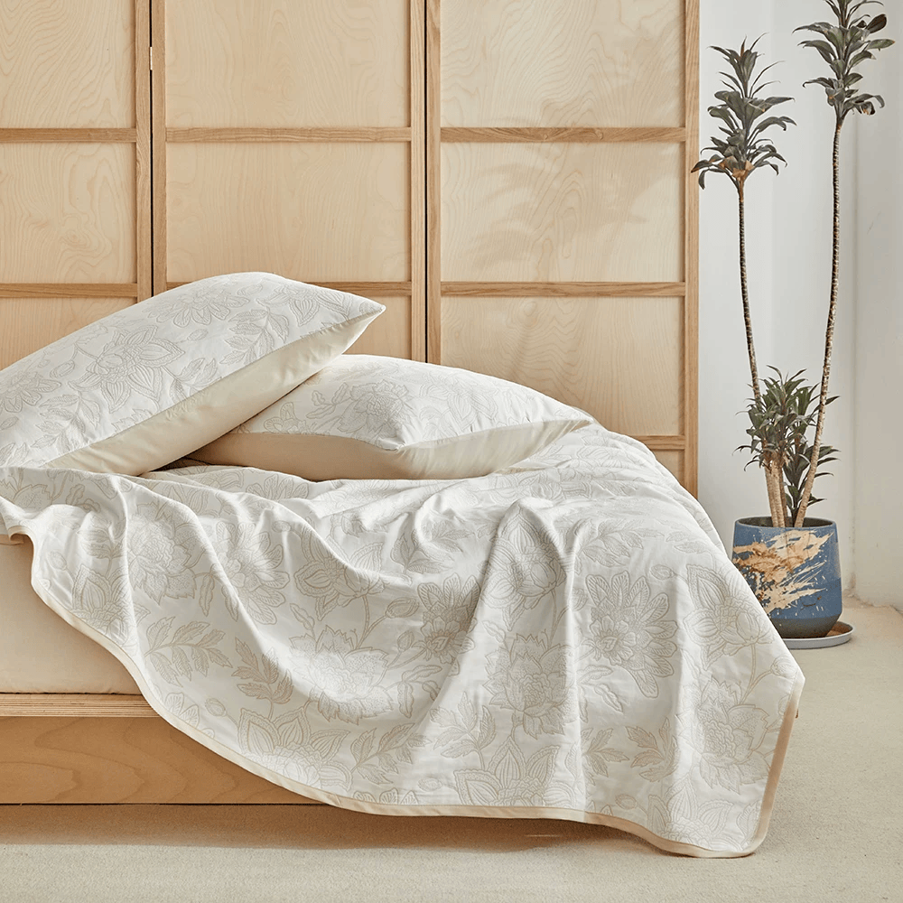 Elegante set di biancheria da letto in jacquard di cotone con motivo peonie. - image 1