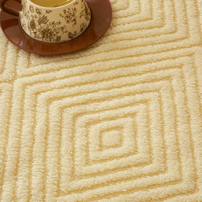 Coperta in sherpa con trama a rombi - image 50