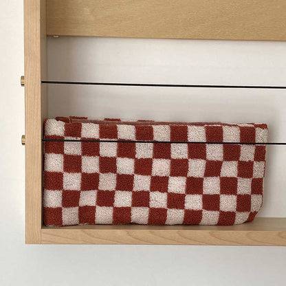 Set di asciugamani da bagno a quadri a scacchi colorblock di Ownkoti