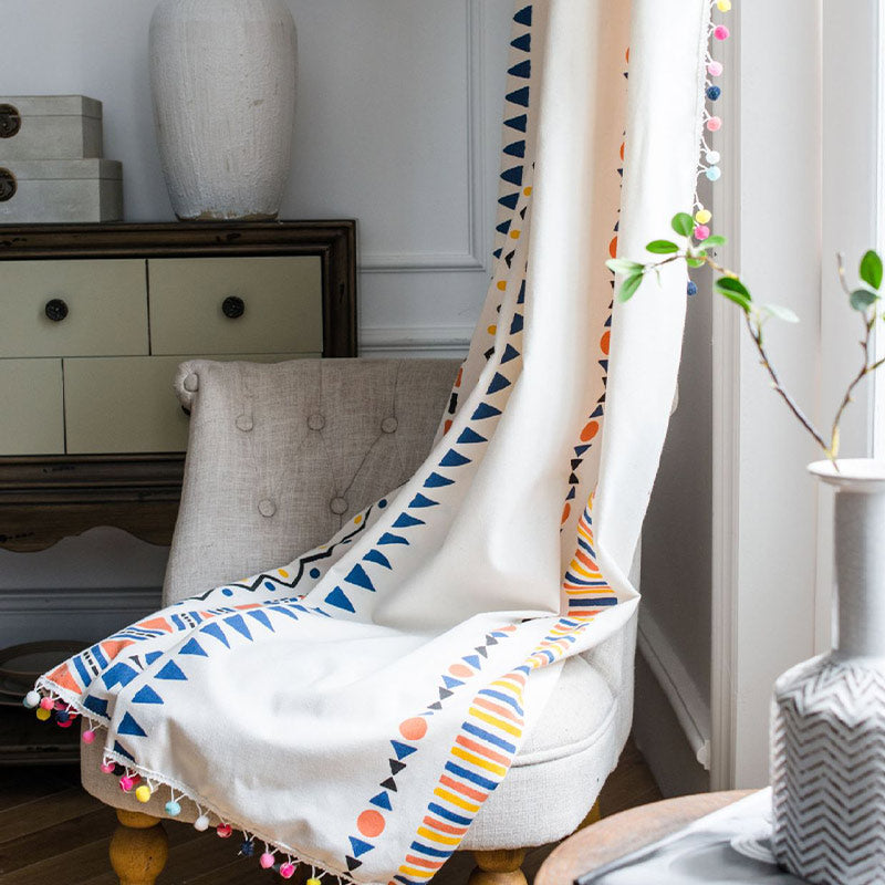 Tenda geometrica colorata Boho Ownkoti con nappa