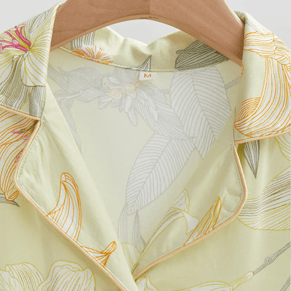 Camicia da notte corta traspirante con scollo a V e fiore di giglio