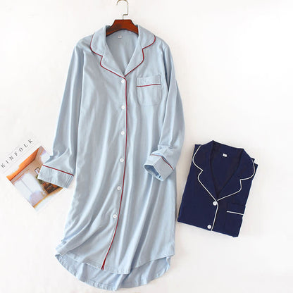 Camicia da notte in cotone con bottoni a tinta unita