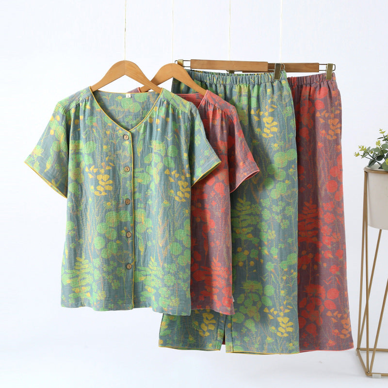 Completo da casa con pantaloni a maniche corte