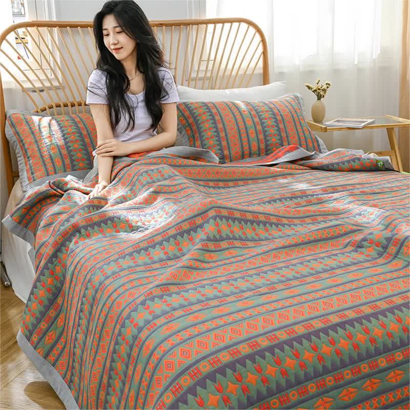 Trapunta estiva con motivo geometrico retrò jacquard