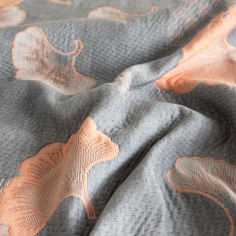 Trapunta in cotone a tre strati con motivo a foglie di ginkgo in jacquard