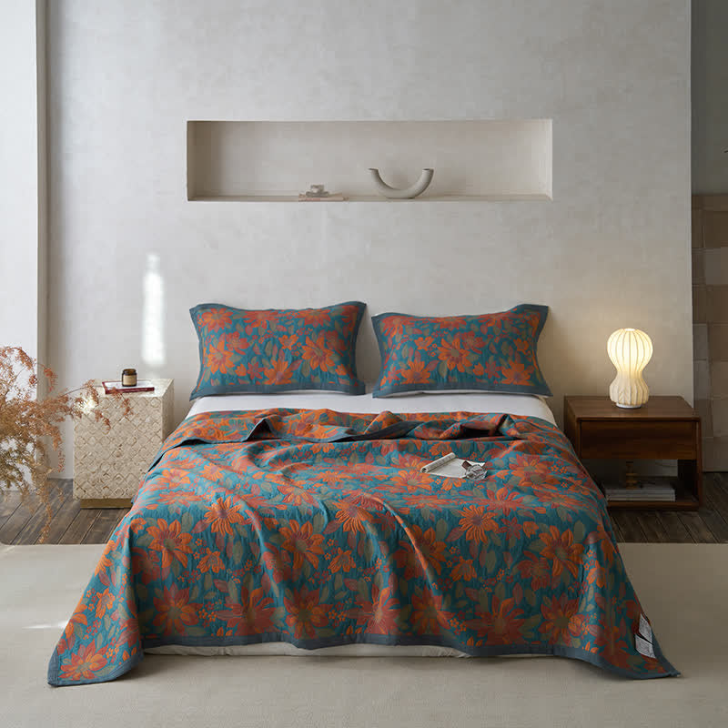 Trapunta con fiori in fiore in puro cotone tinto in filo