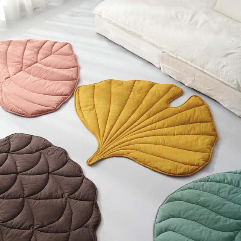 Tappetino assorbente morbido per animali domestici a forma di foglie creative