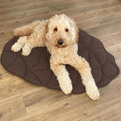 Tappetino assorbente morbido per animali domestici a forma di foglie creative