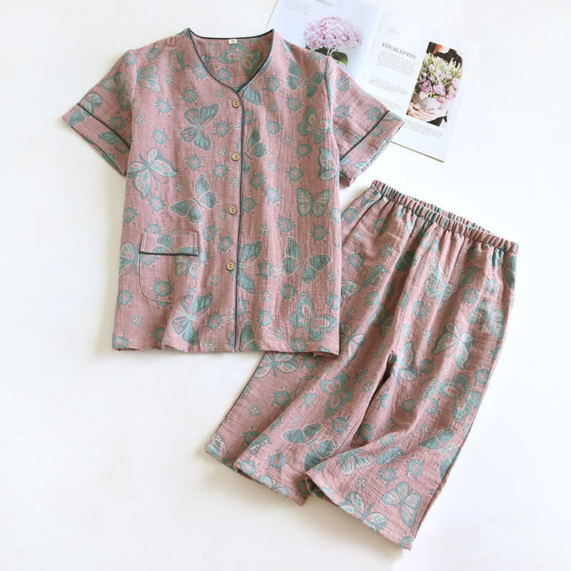 Completo da casa con pantaloni corti in cotone a farfalla