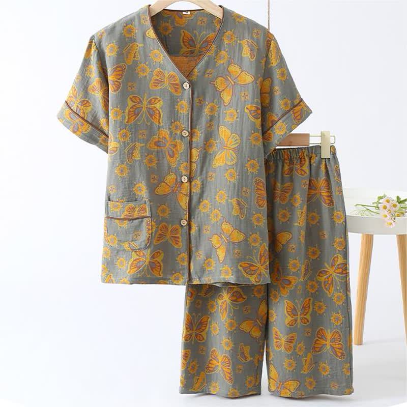 Completo da casa con pantaloni corti in cotone a farfalla