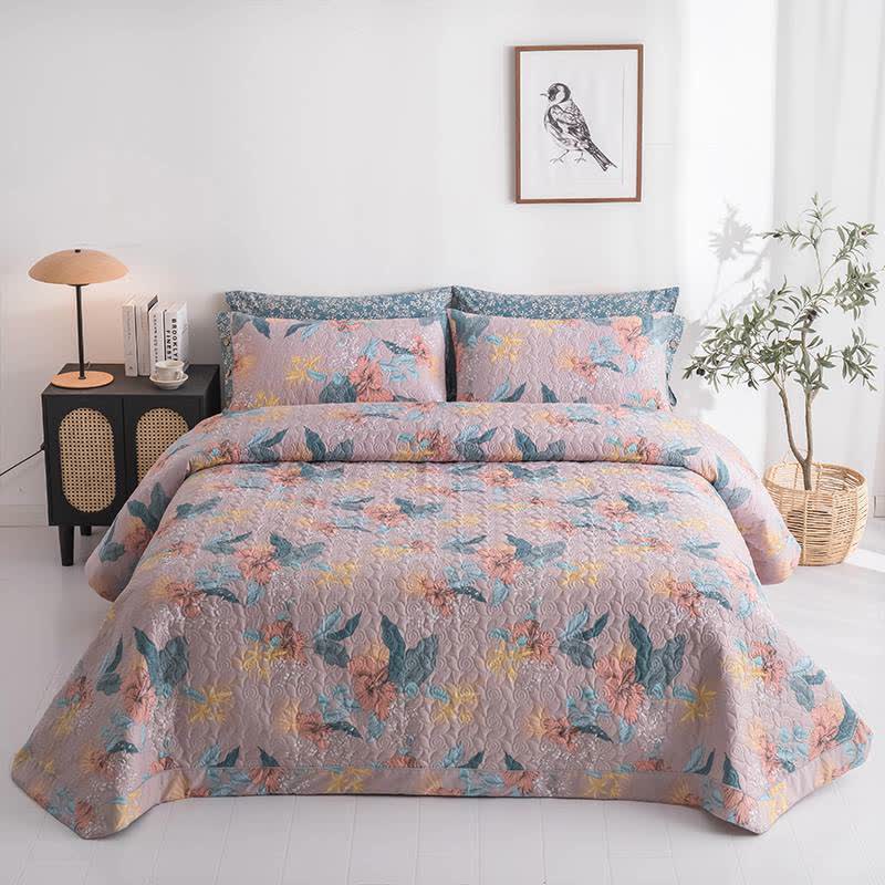 Elegante biancheria da letto trapuntata in puro cotone con motivo floreale