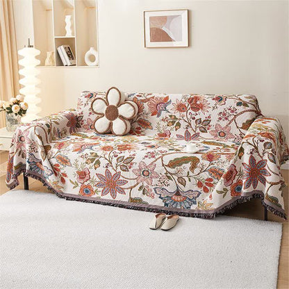 Copridivano morbido con nappe floreali rustiche