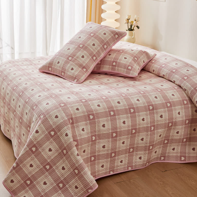 Biancheria da letto trapuntata in puro cotone con motivo a cuore e plaid