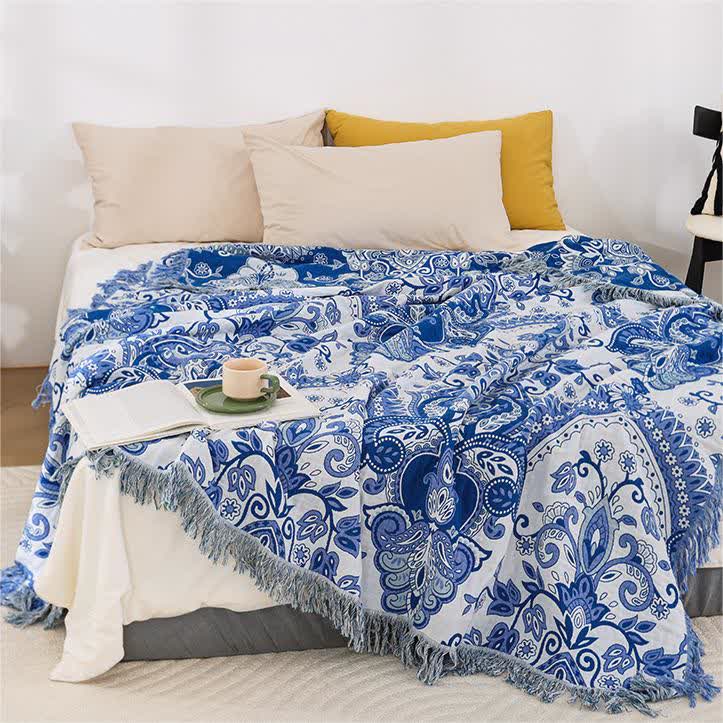 Trapunta leggera con nappa in cotone Paisley retrò