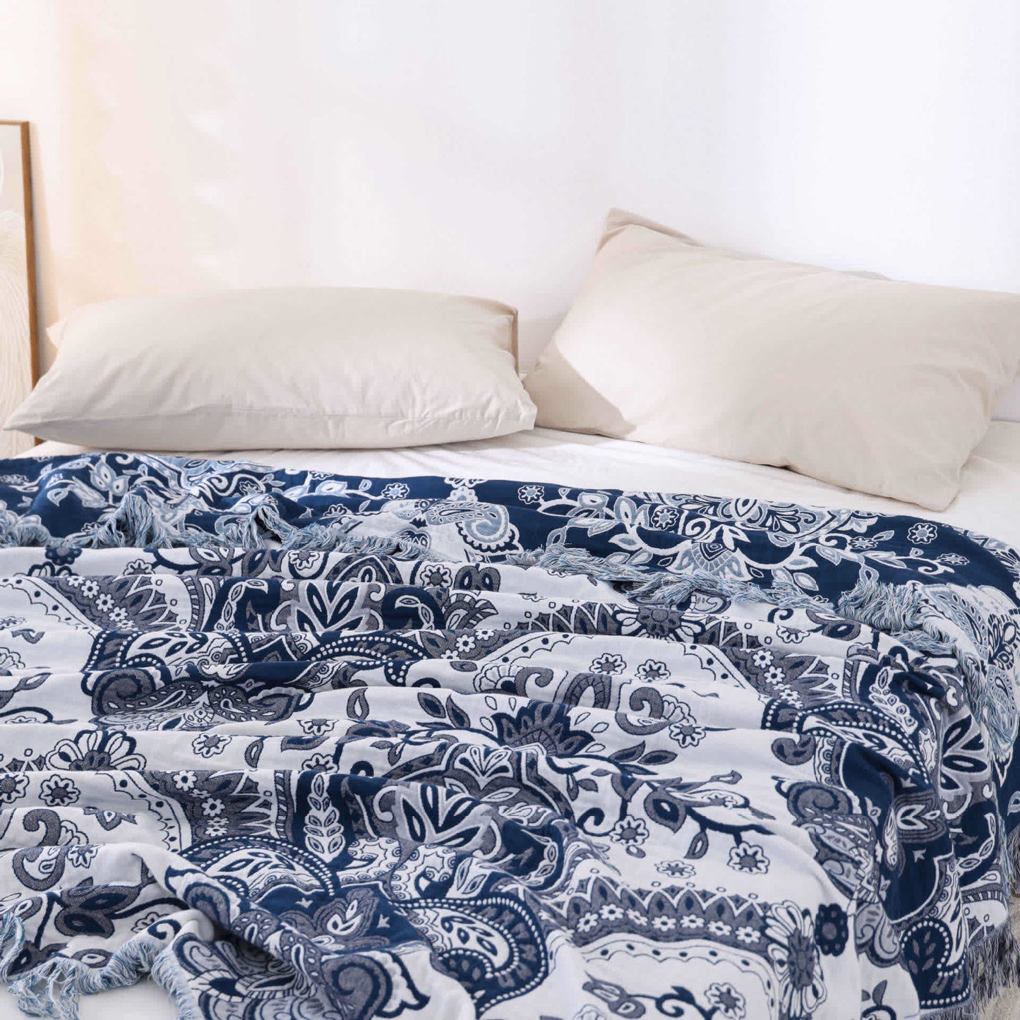 Trapunta leggera con nappa in cotone Paisley retrò