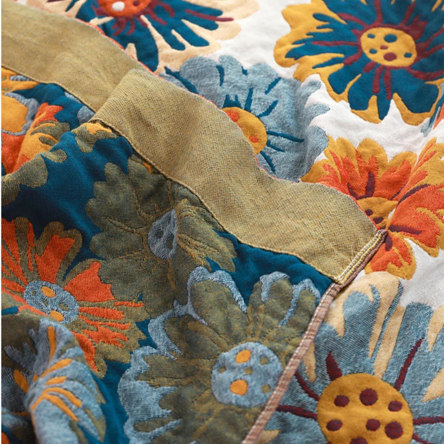 Trapunta reversibile in cotone con fiori colorati e luminosi