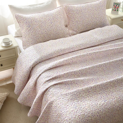 Biancheria da letto estiva trapuntata con motivi floreali in cotone