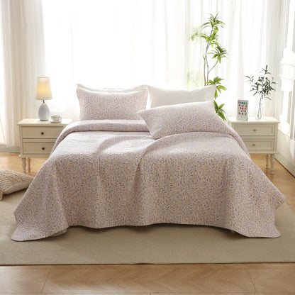 Biancheria da letto estiva trapuntata con motivi floreali in cotone