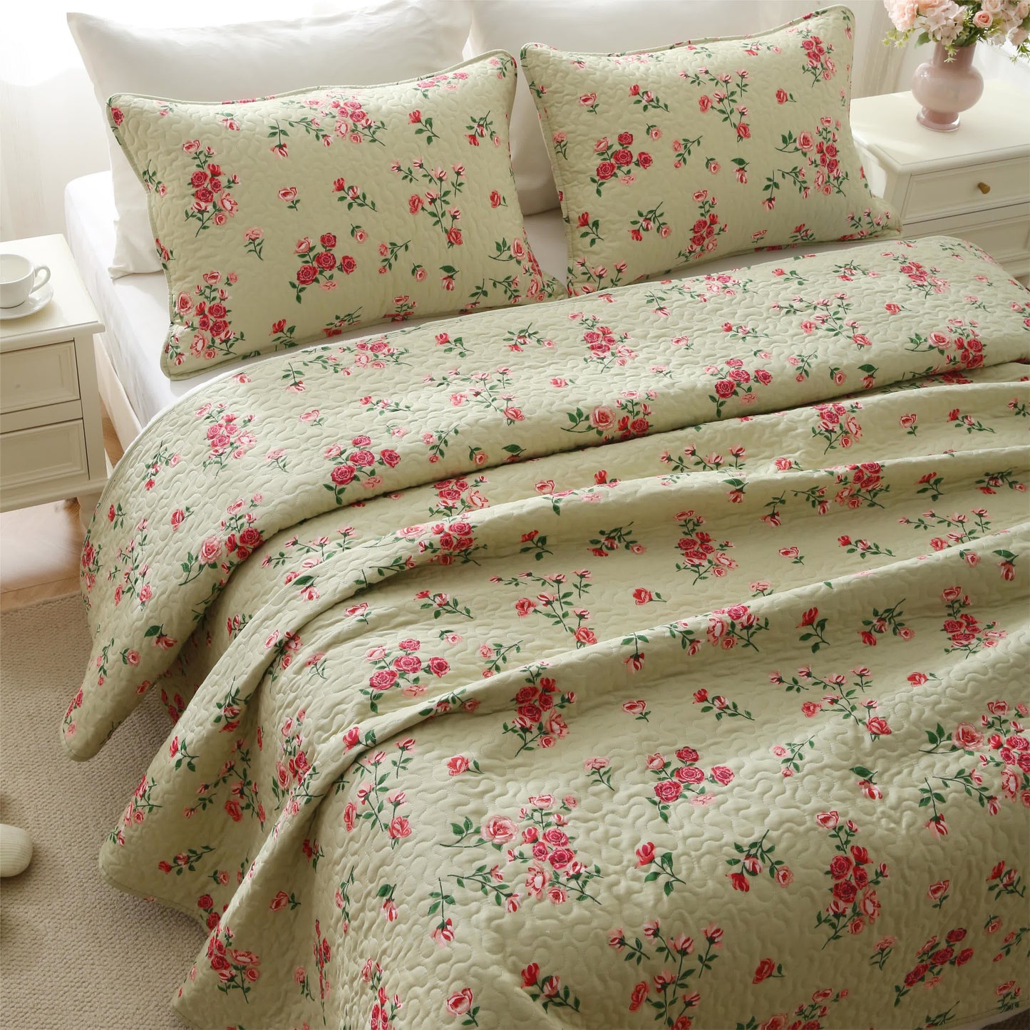 Elegante biancheria da letto trapuntata in cotone con motivo a rose