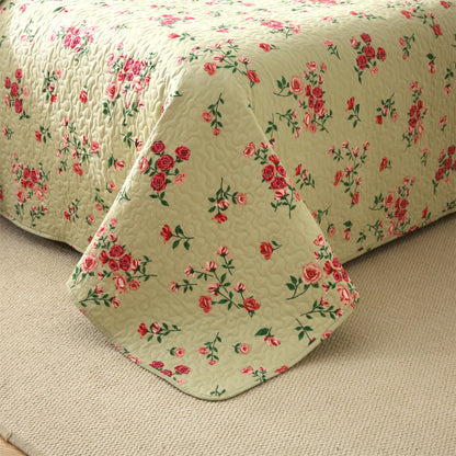 Elegante biancheria da letto trapuntata in cotone con motivo a rose
