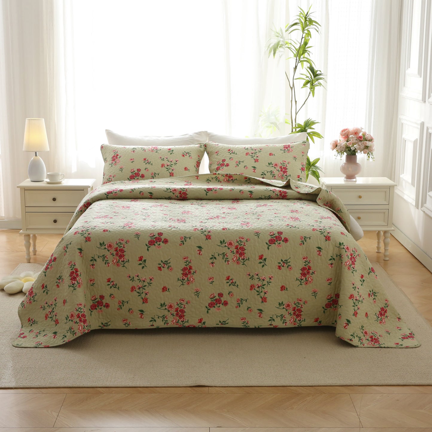 Elegante biancheria da letto trapuntata in cotone con motivo a rose
