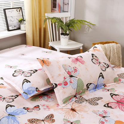 Biancheria da letto morbida con farfalle eleganti e rurali