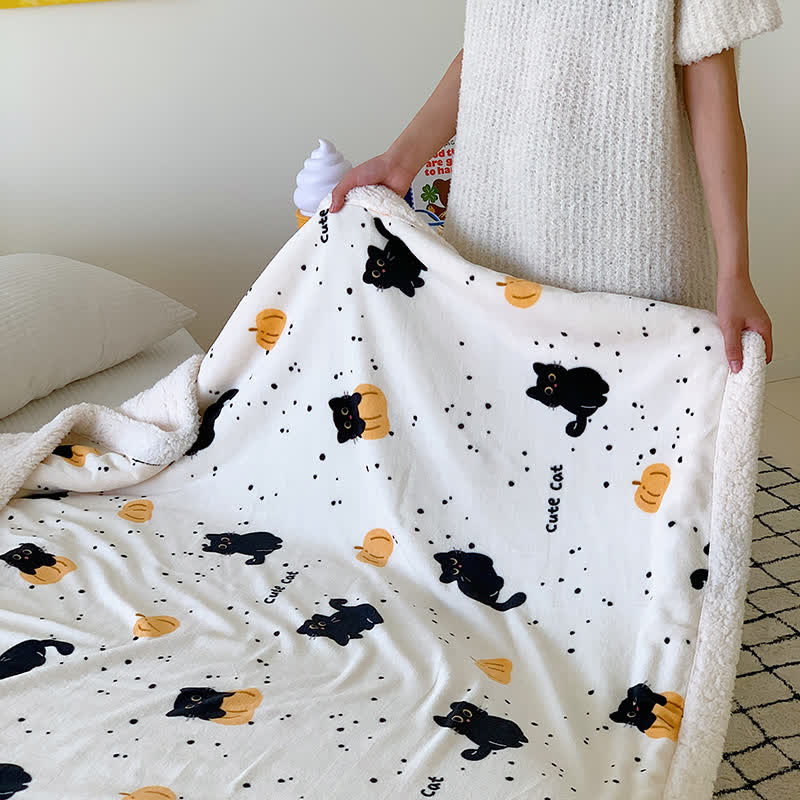 Coperta in pile con gatto e zucca