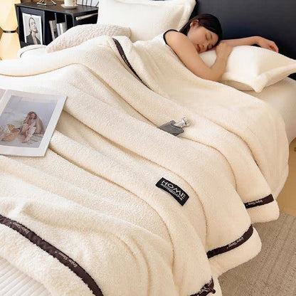 Coperta in pile soffice e dallo stile semplice