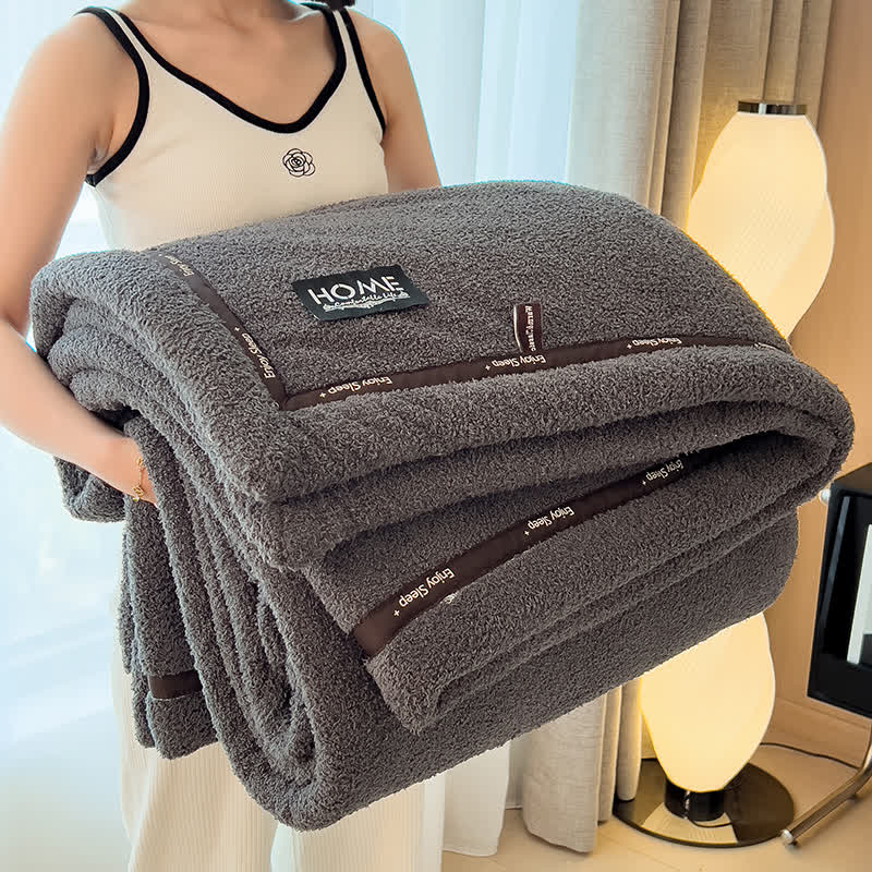Coperta in pile soffice e dallo stile semplice