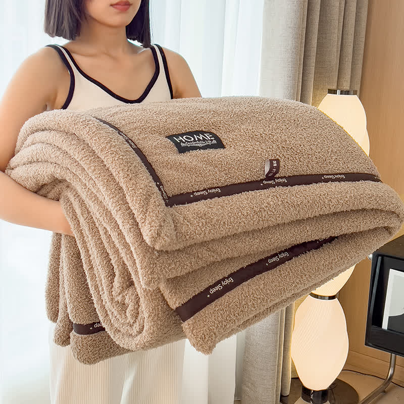 Coperta in pile soffice e dallo stile semplice