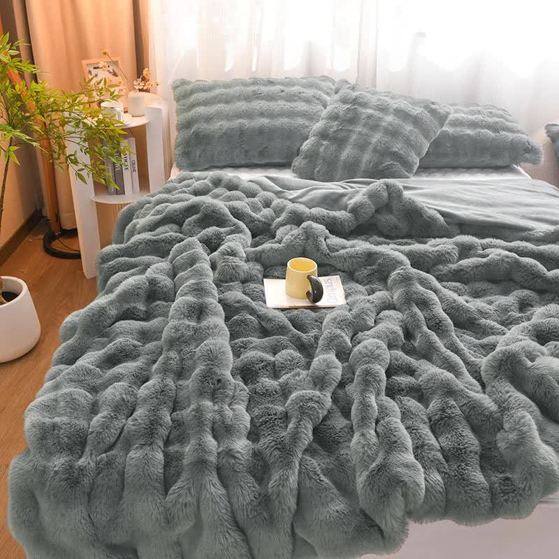 Coperta spessa in velluto di coniglio semplice