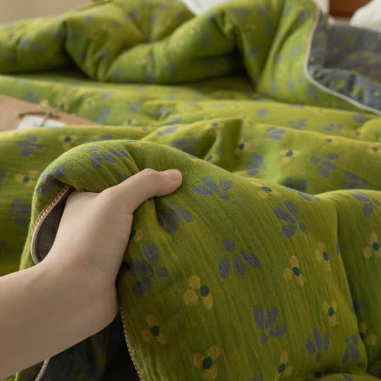 Trapunta floreale in jacquard a doppio strato di garza