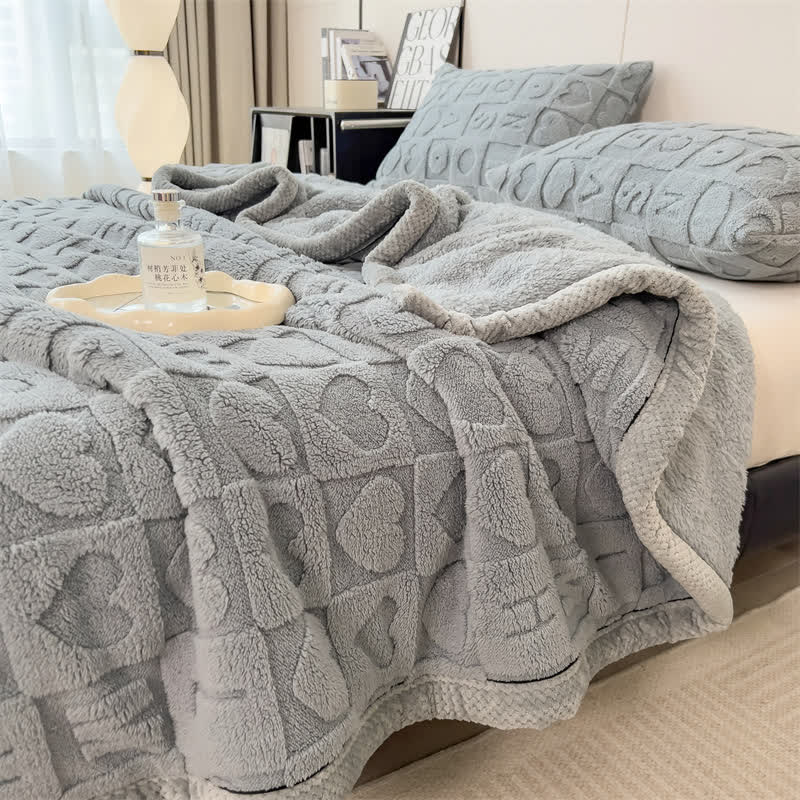 Coperta in pile con stampa a cuore in tinta unita