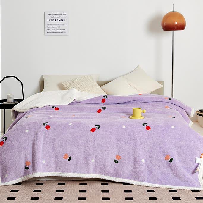 Coperta in pile morbido con motivo pastorale Tulip