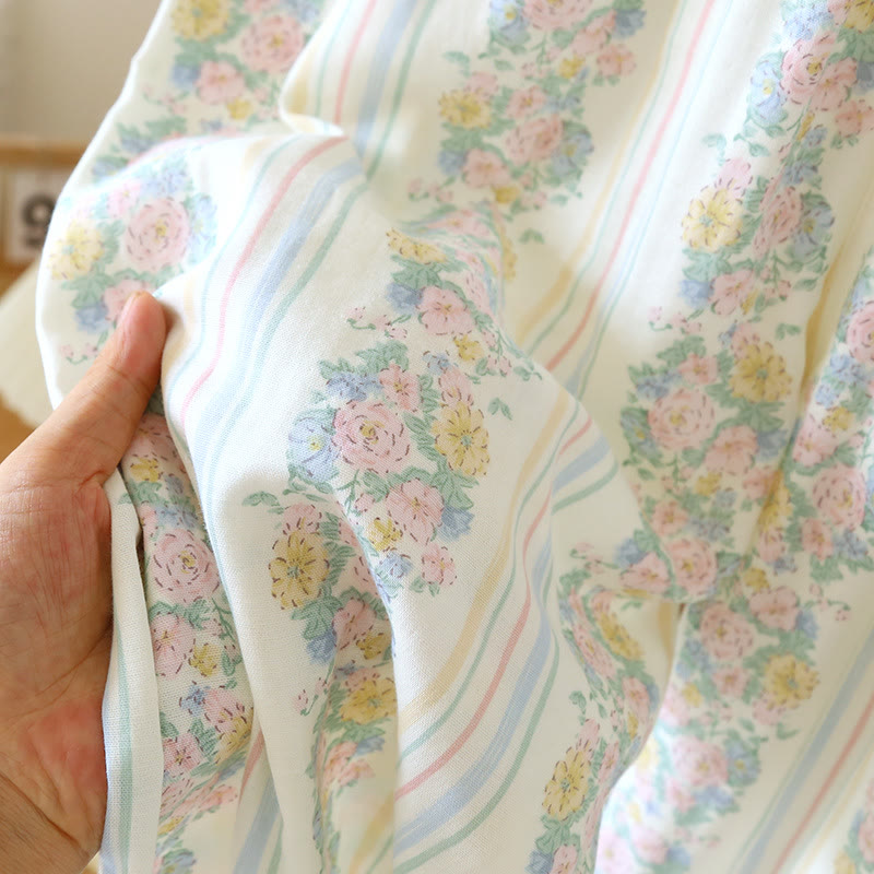 Pigiama in garza di cotone con cardigan floreale