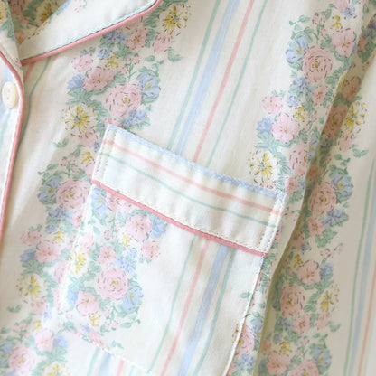 Pigiama in garza di cotone con cardigan floreale