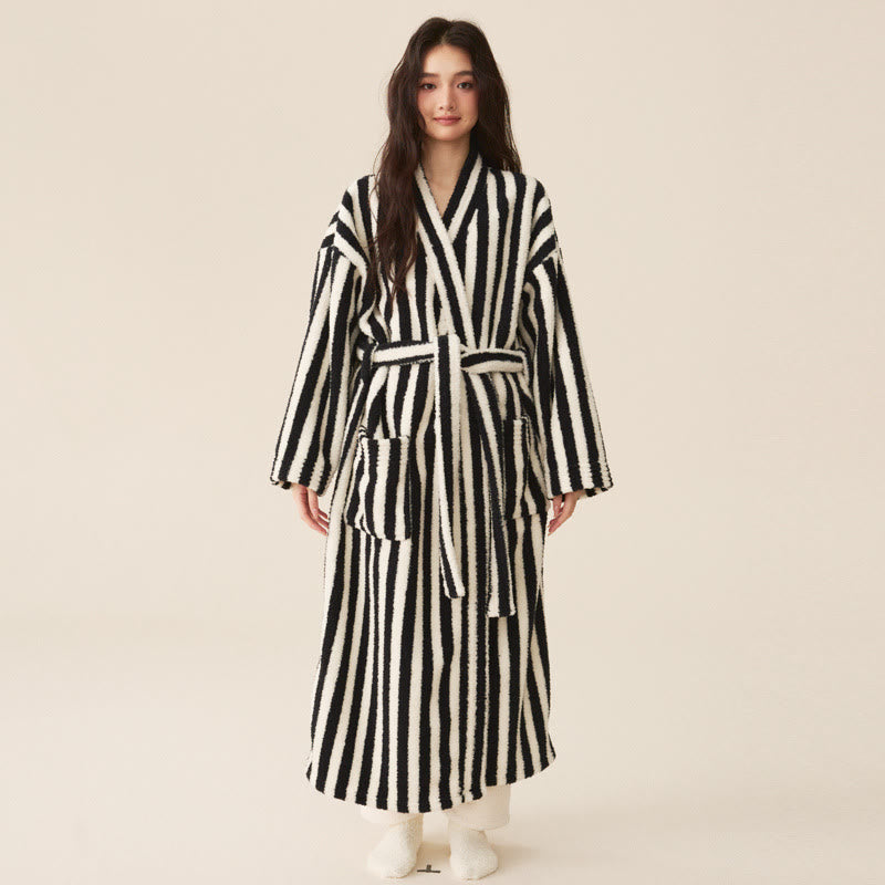 Accappatoio lungo invernale in pile a righe moderne - Accappatoio con pantaloni - Bianco e nero - Donna XL - image 8