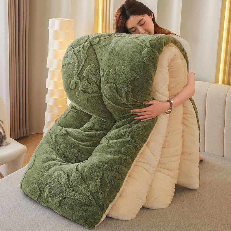 Coperta invernale con foglie di ginkgo e anima trapuntata
