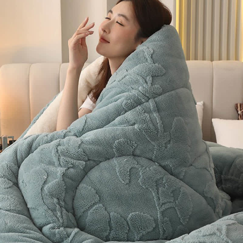 Coperta invernale con foglie di ginkgo e anima trapuntata