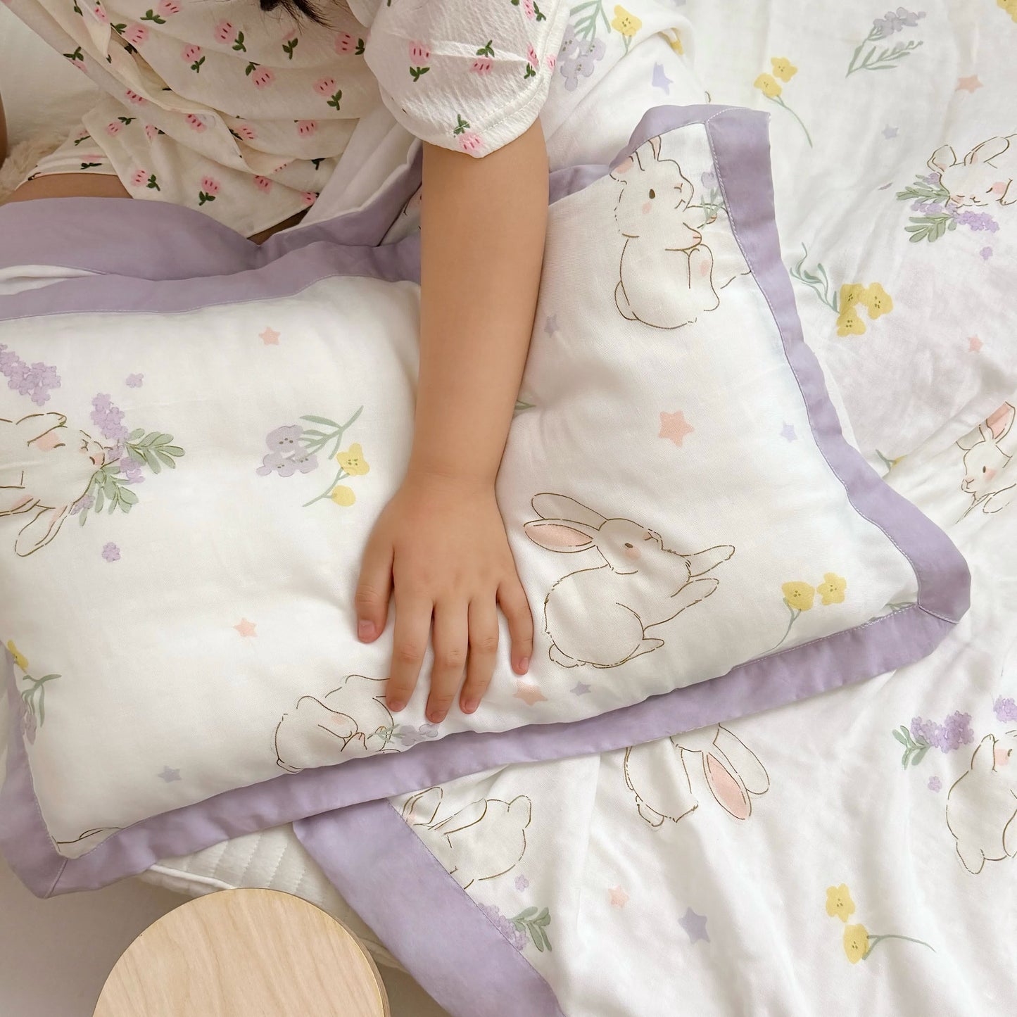 Trapunta traspirante per neonati e bambini piccoli, motivo: coniglio rurale