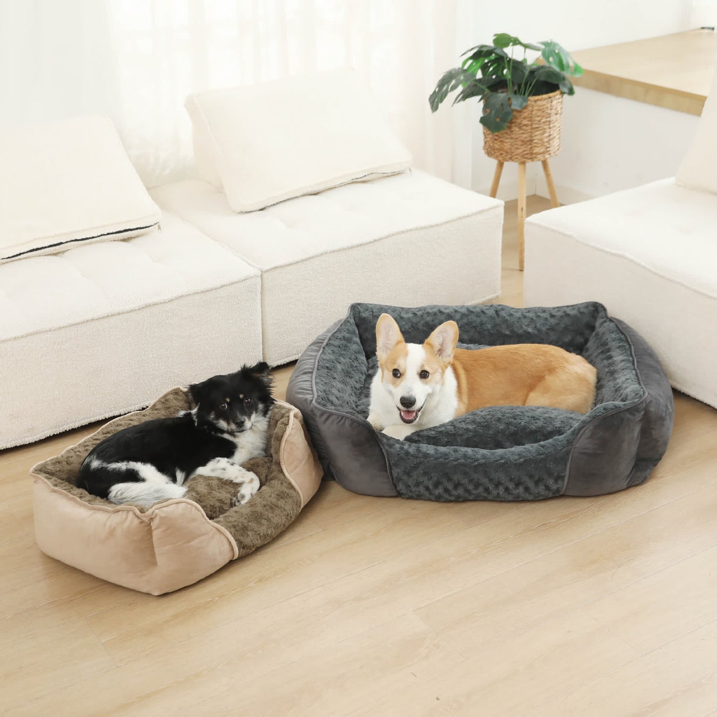 Cuccia per animali domestici in pile caldo semi-chiuso