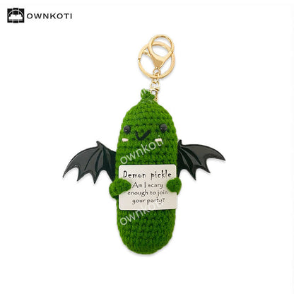 Ornamento all'uncinetto a forma di fantasma alato di Halloween