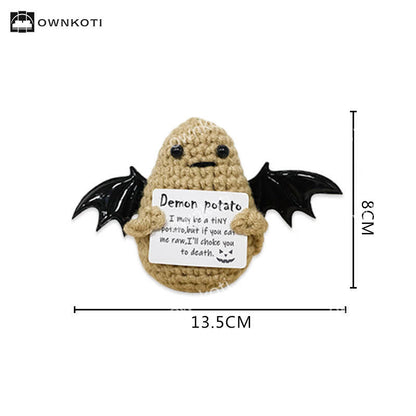 Ornamento all'uncinetto a forma di fantasma alato di Halloween